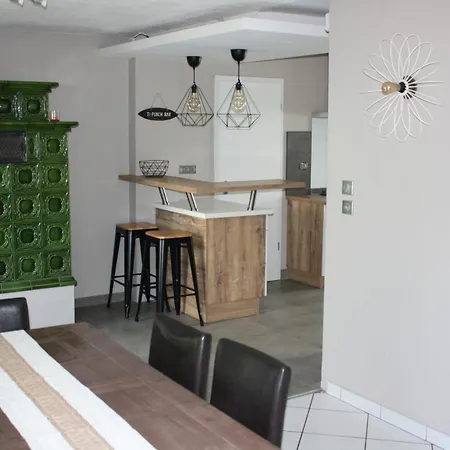 Bretzel Et Cigogne *